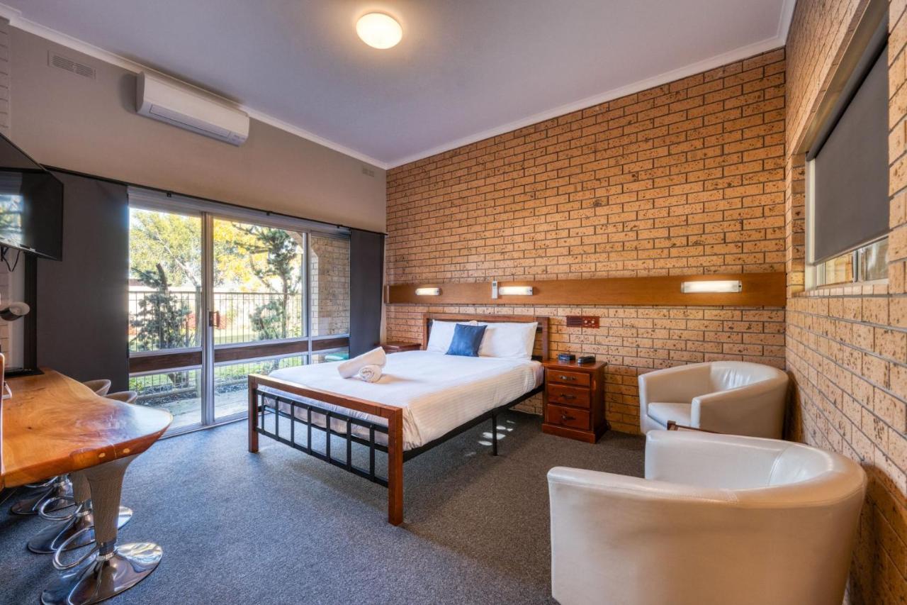 Colac Mid City Motor Inn מראה חיצוני תמונה