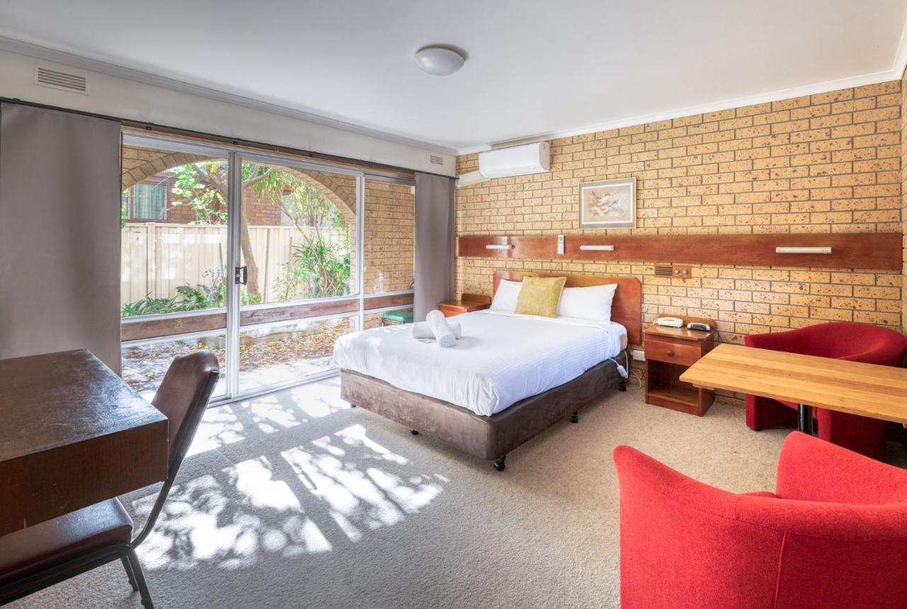 Colac Mid City Motor Inn מראה חיצוני תמונה