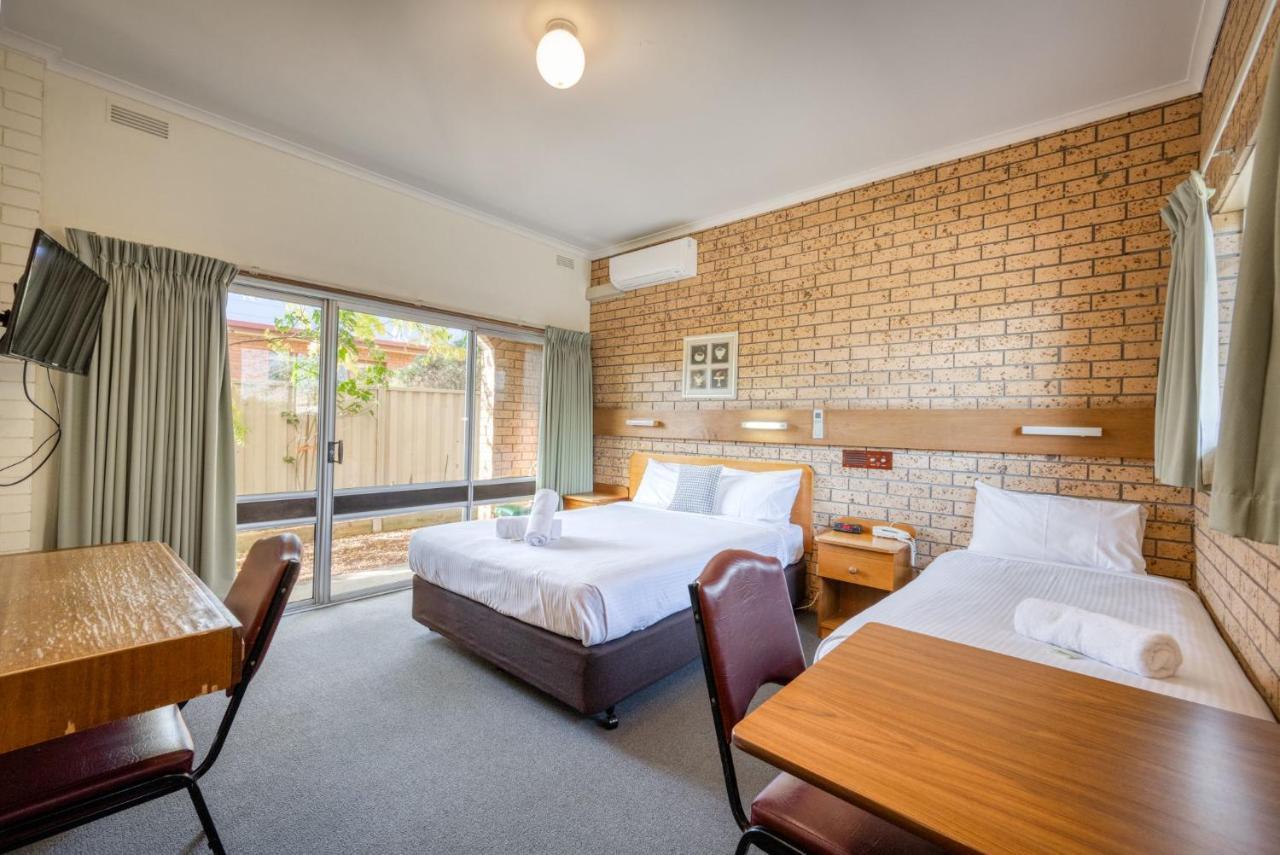 Colac Mid City Motor Inn מראה חיצוני תמונה