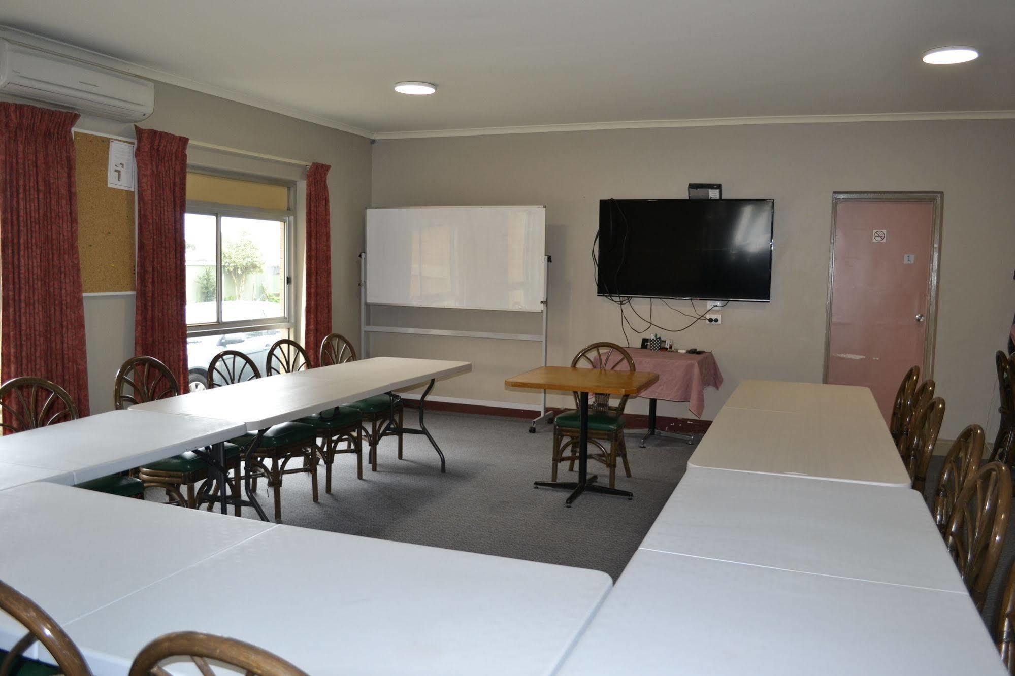 Colac Mid City Motor Inn מראה חיצוני תמונה