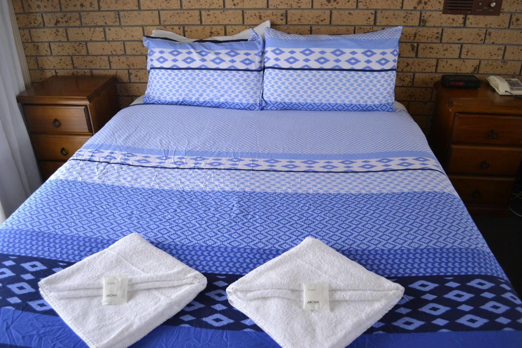 Colac Mid City Motor Inn מראה חיצוני תמונה