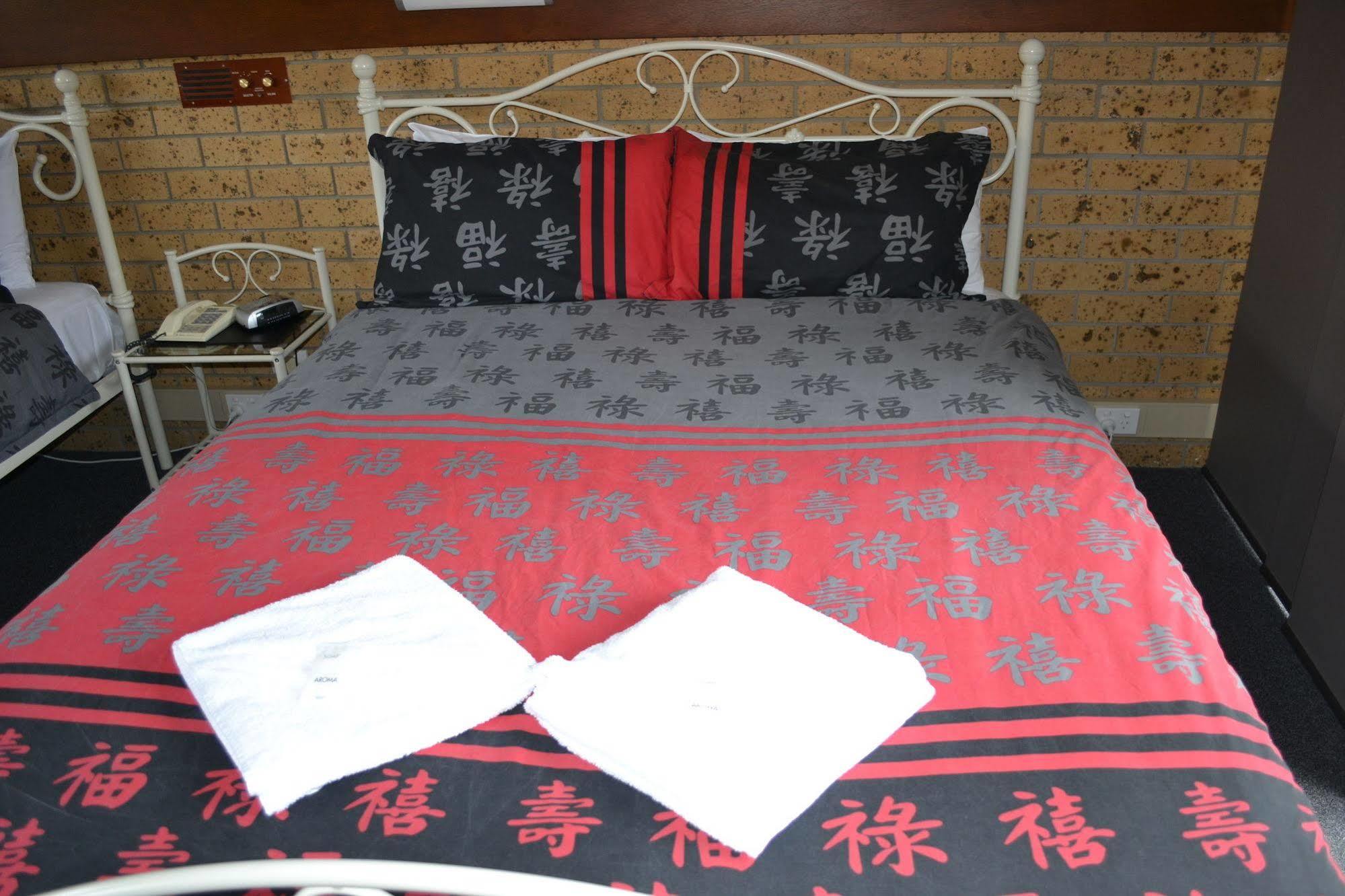 Colac Mid City Motor Inn מראה חיצוני תמונה
