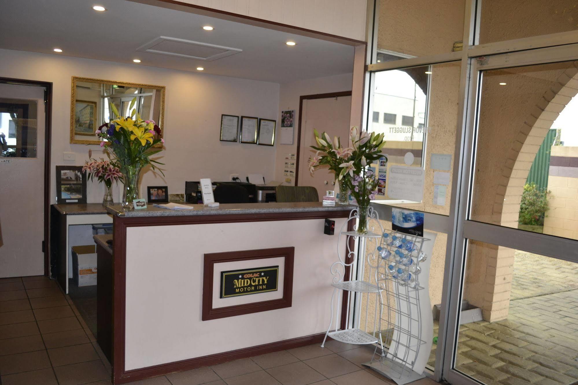 Colac Mid City Motor Inn מראה חיצוני תמונה
