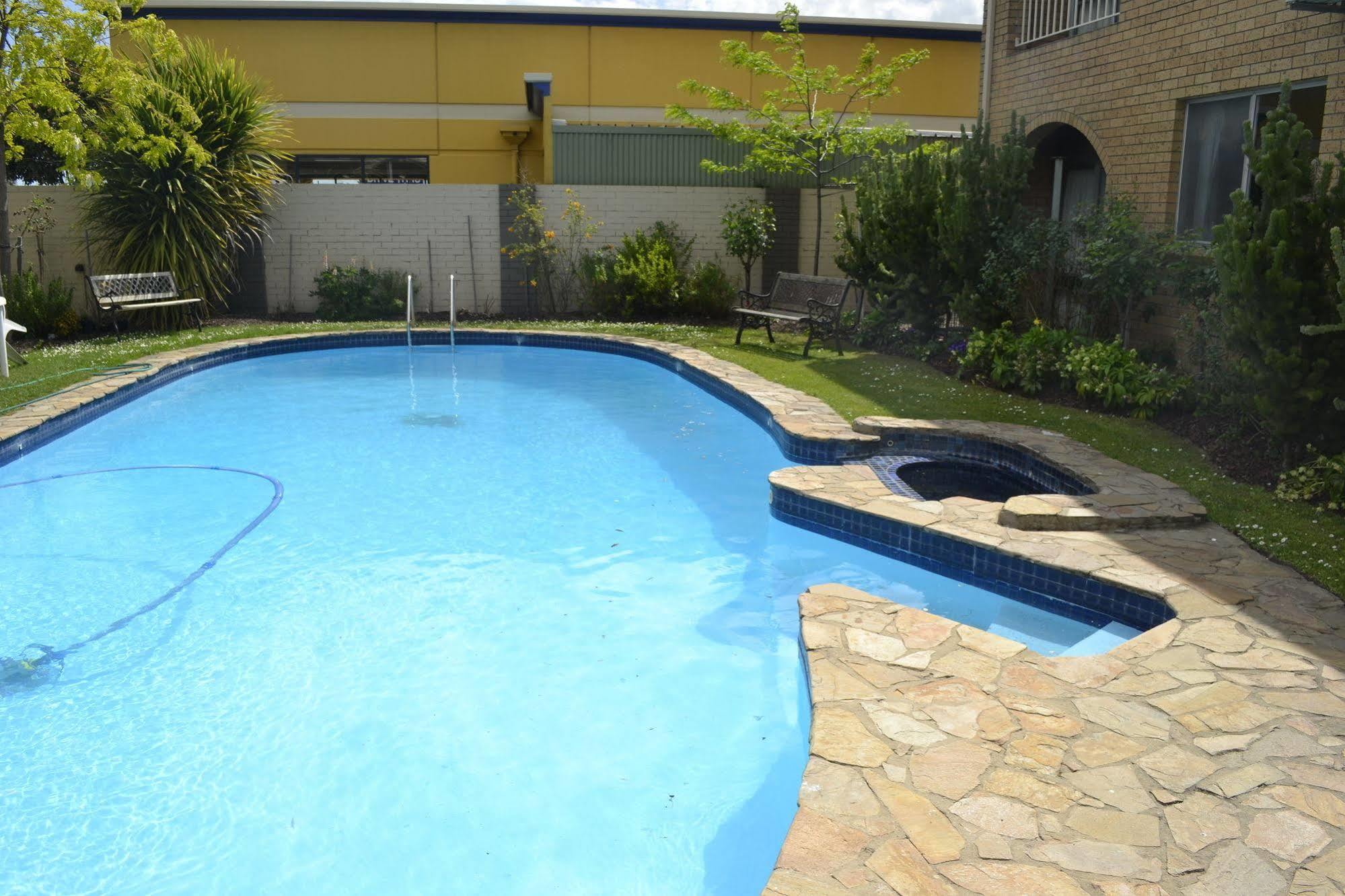 Colac Mid City Motor Inn מראה חיצוני תמונה