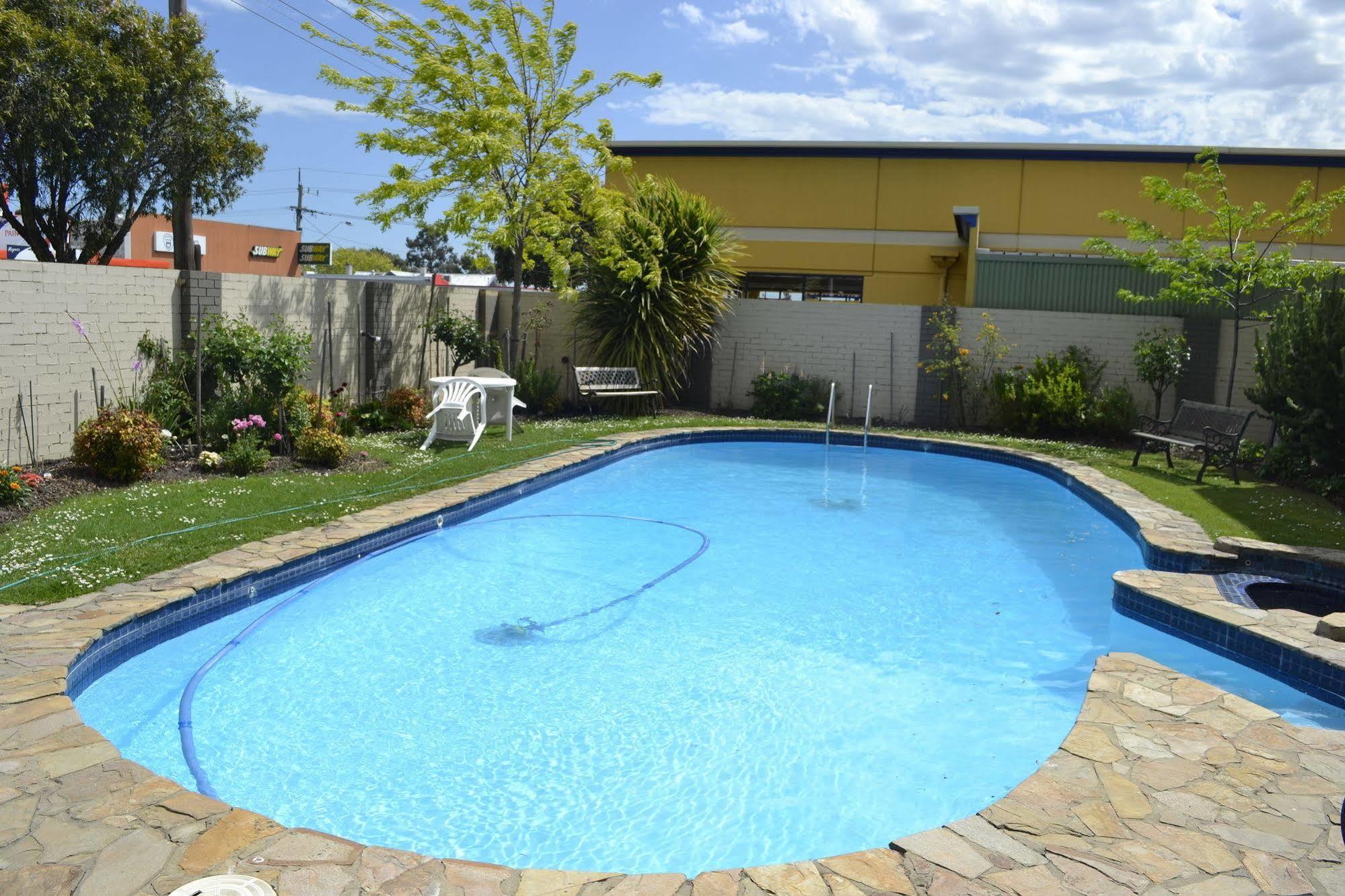 Colac Mid City Motor Inn מראה חיצוני תמונה