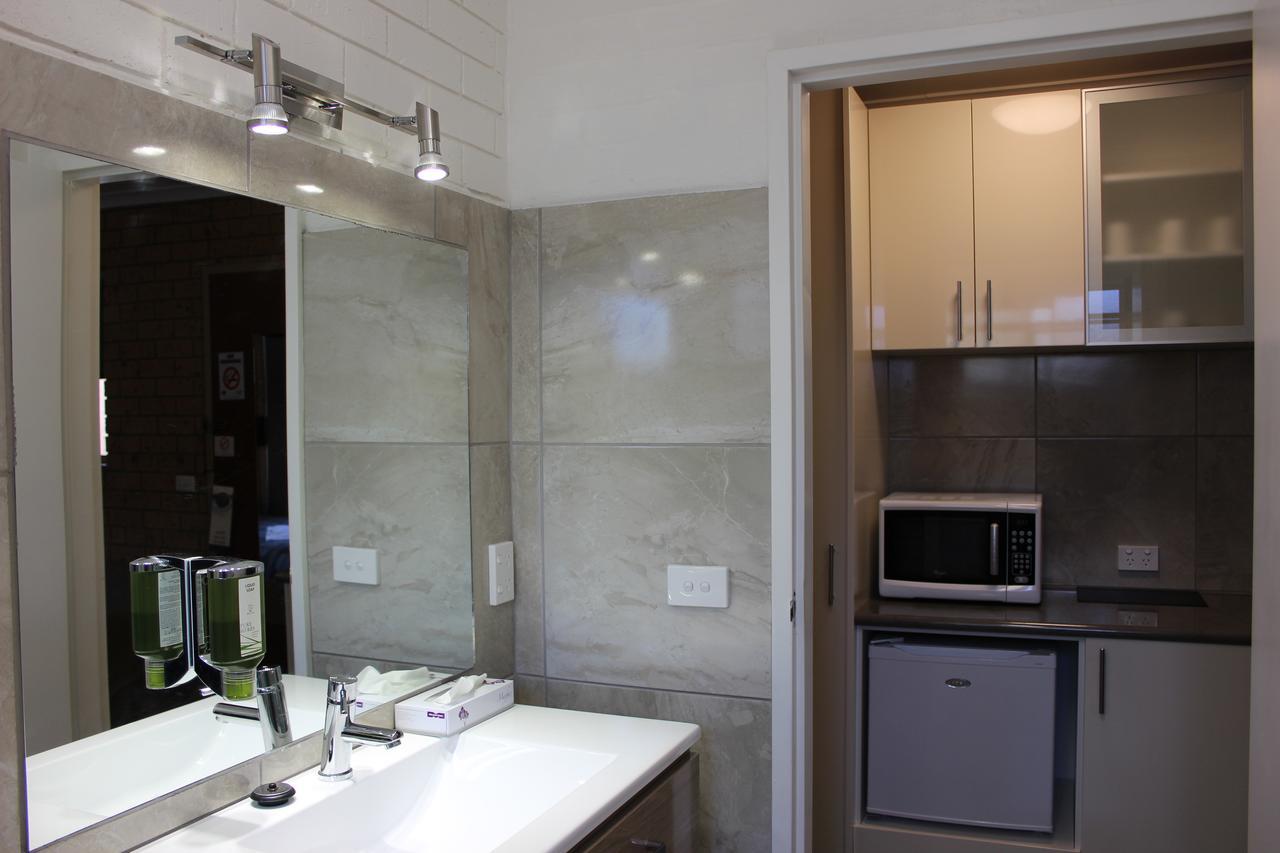 Colac Mid City Motor Inn מראה חיצוני תמונה