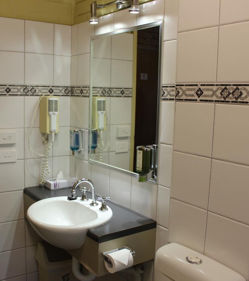 Colac Mid City Motor Inn מראה חיצוני תמונה