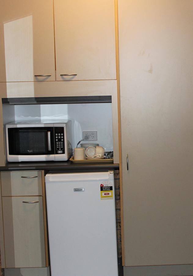 Colac Mid City Motor Inn מראה חיצוני תמונה